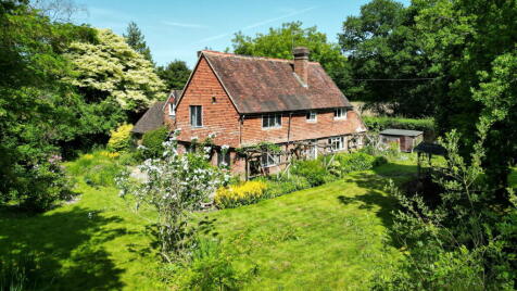 Tonbridge Road, Chiddingstone Causeway, Edenbridge, TN8 7AU