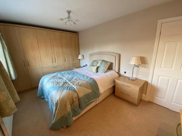 bed1.JPG