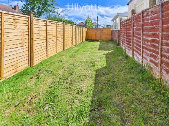 1 bed Semi-Detached Bungalow for sale Image 12