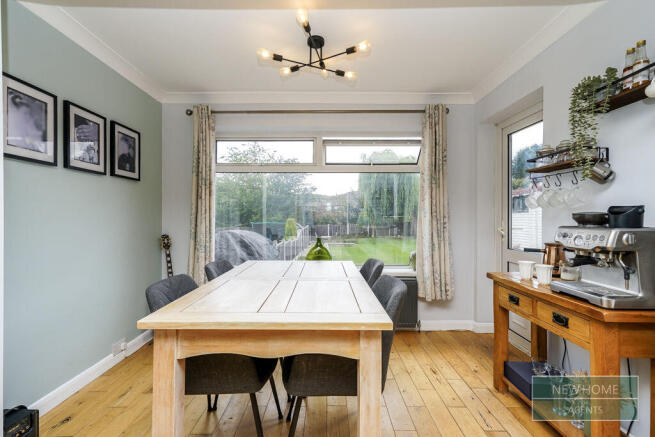 4 bed Semi-Detached for sale Image 4