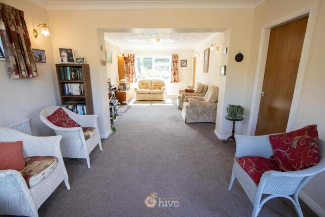 4 bed Detached for sale Image 7