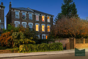 Ground Floor Flat, 56, Manor Road, Hackney, London N16 5BN