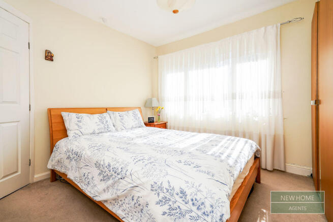 3 bed Semi-Detached for sale Image 8