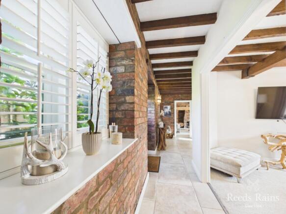 4 bed House for sale Image 5