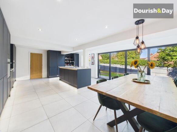 Kitchen / Living Diner