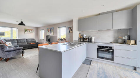George Heard Crescent, Chelmsford, CM1 6ER