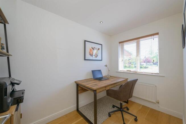 12KensingtonDrive_009.jpg