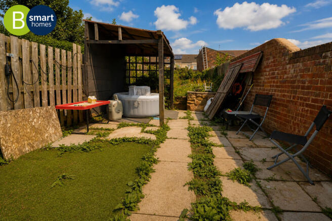 2 bed Terraced for sale Image 8