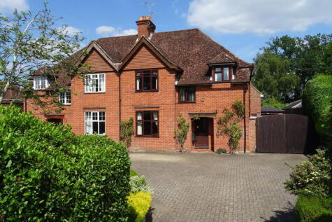 Pyle Hill, Newbury, RG14 7JJ