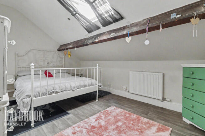 4 bed Terraced for sale Image 12
