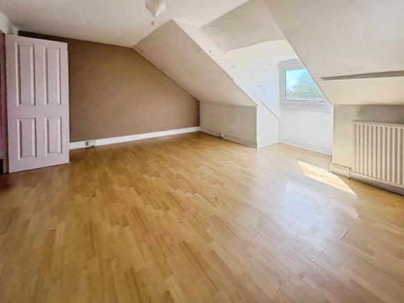 4 bed Terraced for sale Image 10