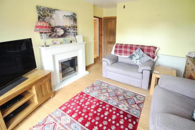 4 bed Semi-Detached for sale Image 11