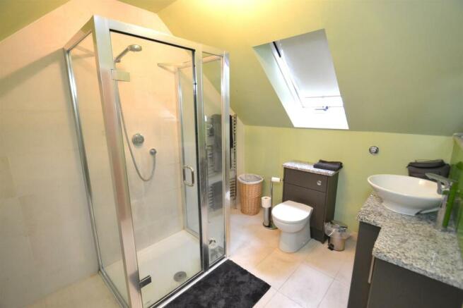 En Suite Shower Room.JPG