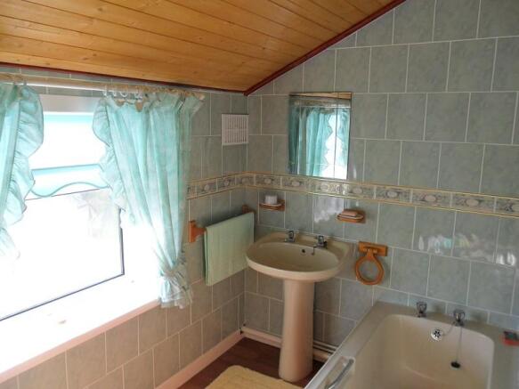 En suite Bathroom