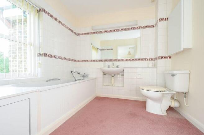 en-suite Bathroom