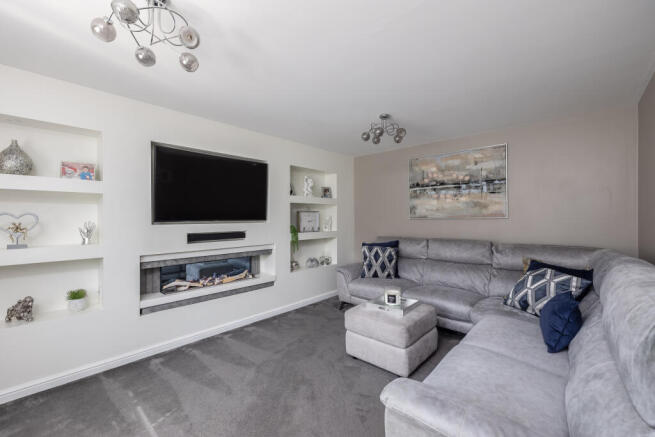Evergreen Way 21 Lounge-1