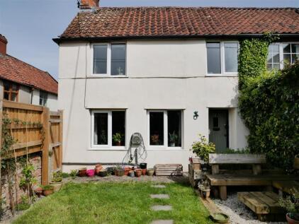 London Road, Calne