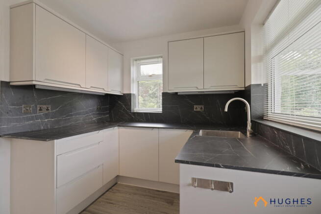 2 bed Semi-Detached Bungalow for sale Image 5
