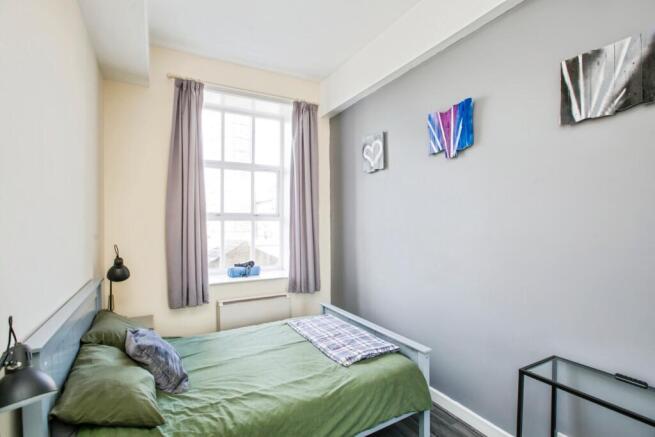 2 bed Flat for sale Image 9