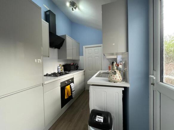 13Westfield - Kitchen(1).jpeg