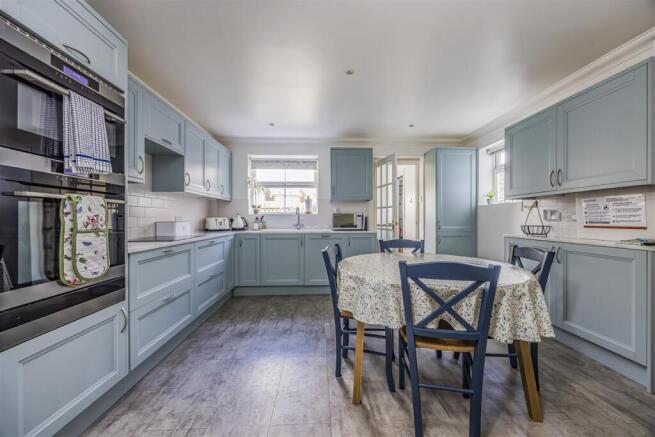 Stanley Road, Emsworth-PorticoMarketing-Nexa-18.jp