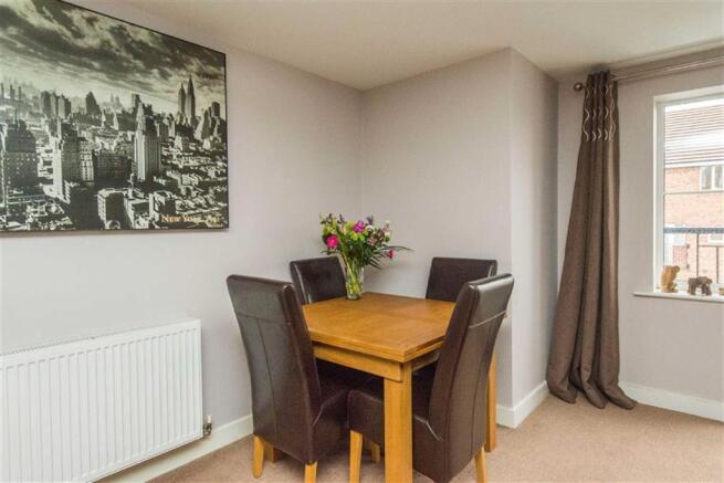 SPACIOUS OPEN PLAN L