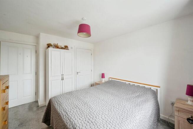2 bed Apartment for sale Image 9