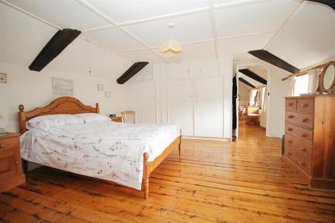 The Bye Bedroom 1