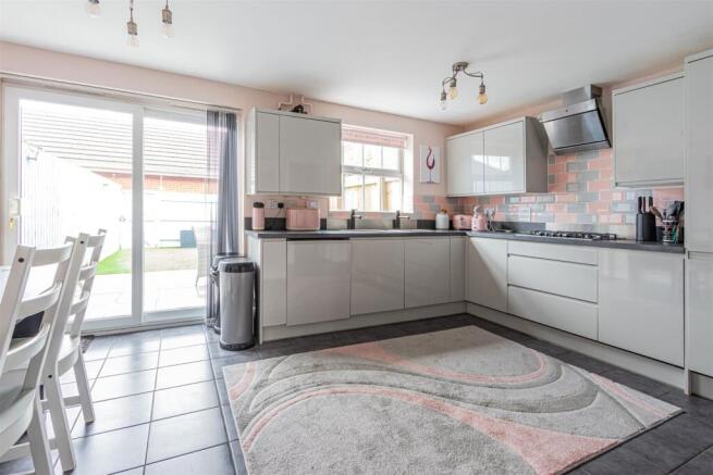 Heol Terrell 46-21.jpg