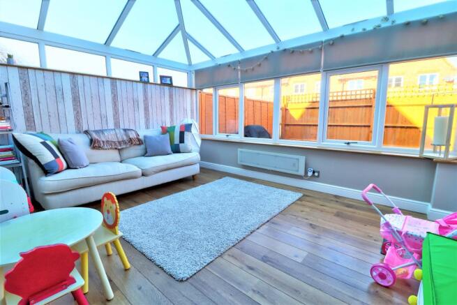 Summer room