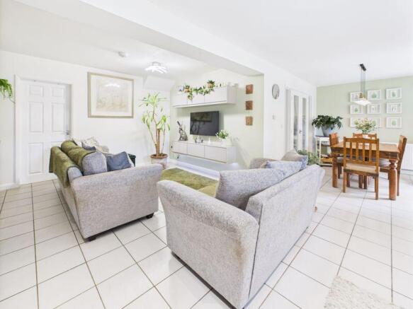 Living/Kitchen/Dining