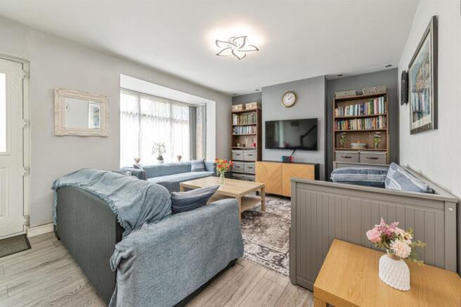 3 bed Semi-Detached for sale Image 4