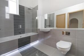Flat 32, 1 Preston Hall, Culpeper Road, Aylesford ME20 7FJ