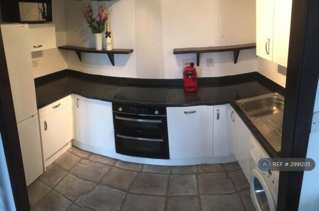 1 bed Flat to rent Image 6