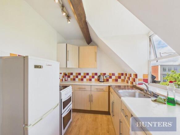 2 bed Flat for sale Image 8