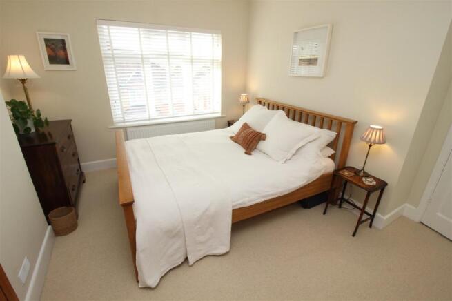bed 2.JPG