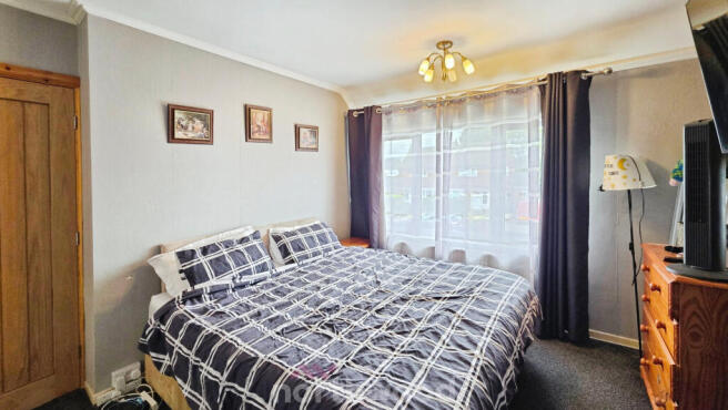 3 bed Semi-Detached for sale Image 5