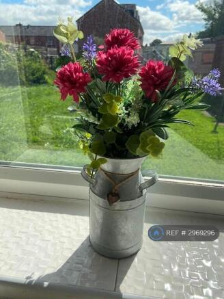 2 bed End of Terrace to rent Image 10