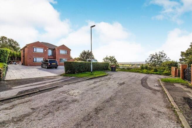 1 bed Apartment to rent Image 11