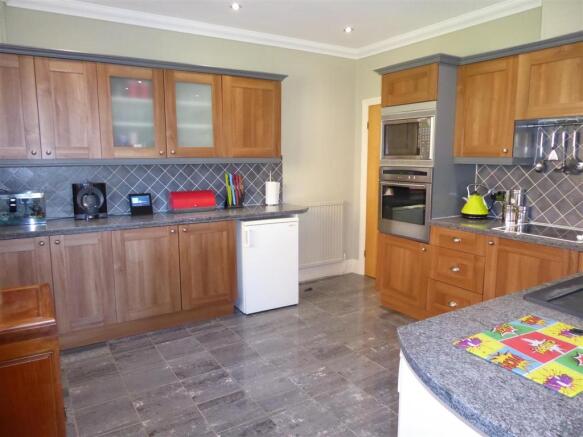 KITCHEN AREA PHOTO