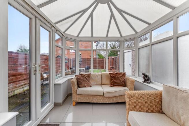 Oleo Terrace, Irlam, M44 photo 4