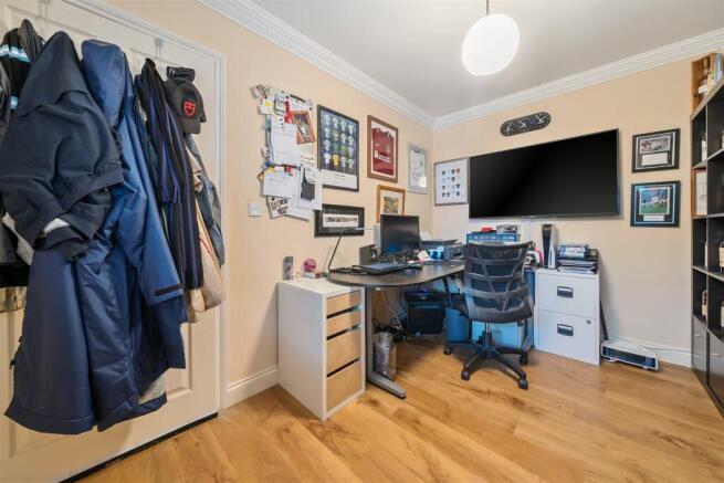 67 Northampton Road, Towcester