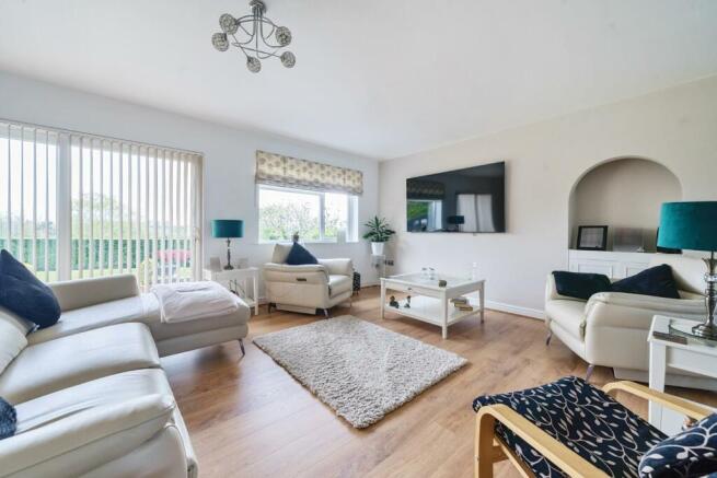 Living/Dining Area