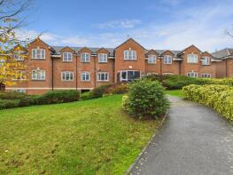 Flat 14, Giles House, Bells Hill Green, Slough SL2 4EW