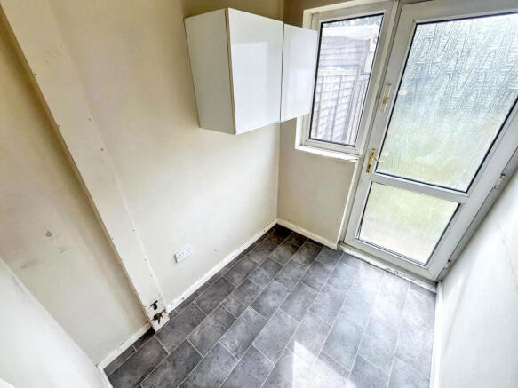 3 bed Terraced for sale Image 5