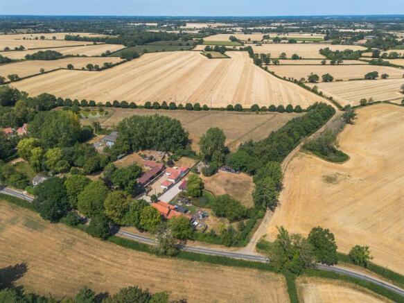 RedHouseFarm-001.jpg
