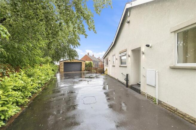 3 bed Bungalow for sale Image 5
