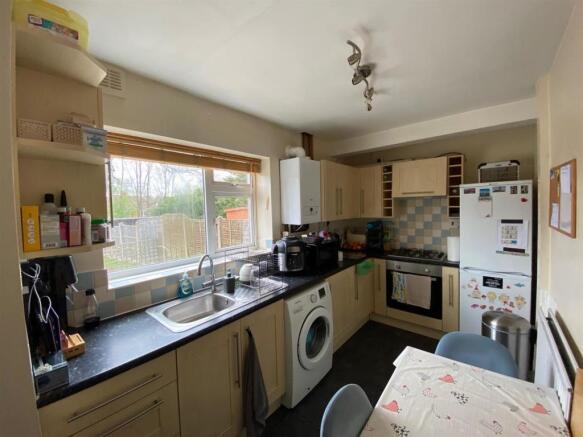kitchen1.jpg