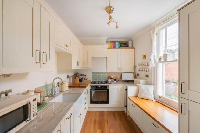 U1M3AVWCD - Kitchen D.jpg