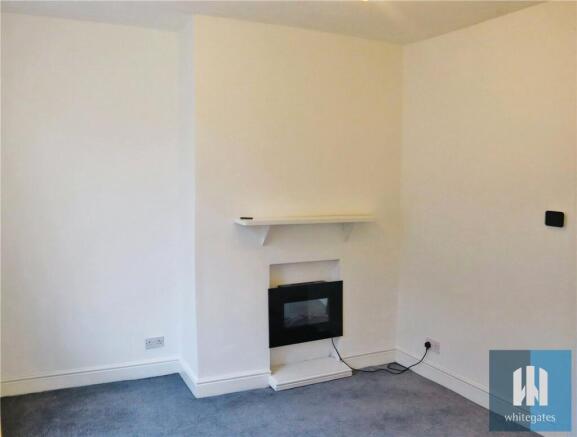 2 bed Terraced to rent Image 4